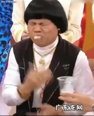 彭丹一字马拱桥 彭丹一字马