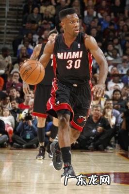 诺里斯科尔发型 诺里斯科尔