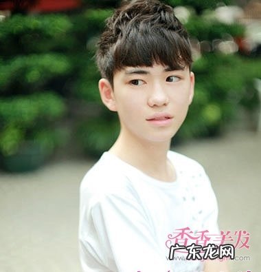 学生女生短发发型 高中生男生发型