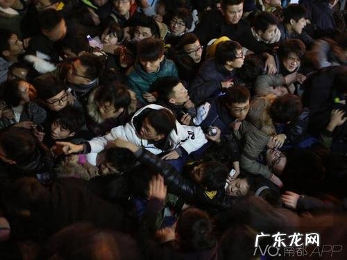 上海外滩事件原因 上海外滩事件