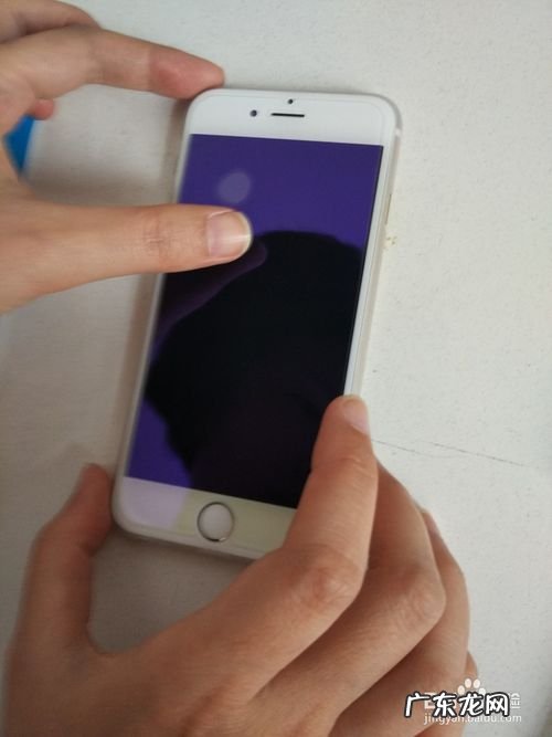 怎样贴手机膜才是正确的方法 怎么贴手机膜