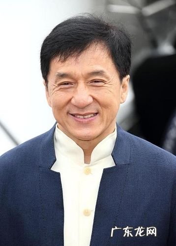 成龙真名叫什么名字 成龙真名叫什么