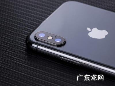 手机自己乱触屏是怎么回事 手机屏幕自己乱点失控