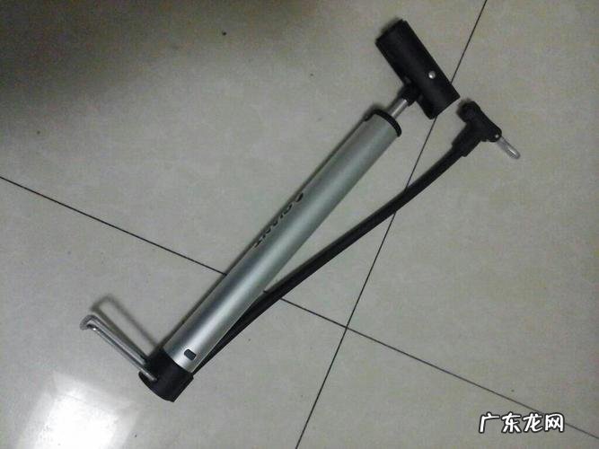打气筒怎么用 打气筒怎么用