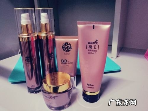 35岁适合用什么牌子的护肤品套装比较好 35岁适合用什么牌子的护肤品