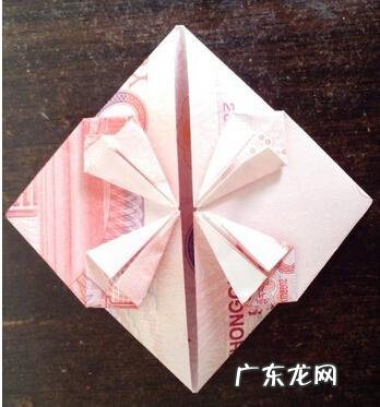 一百块钱折爱心视频 一百块钱折爱心