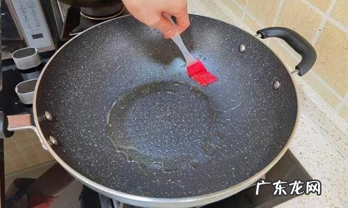 不锈钢炒锅第一次怎样开锅 不锈钢炒锅怎么开锅