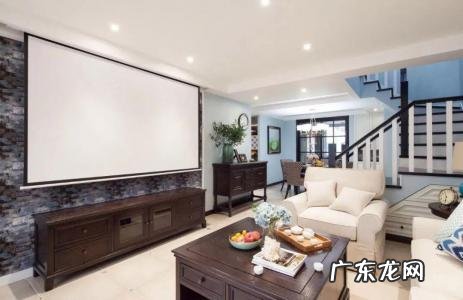 买电视还是投影仪哪个好 买电视还是投影仪