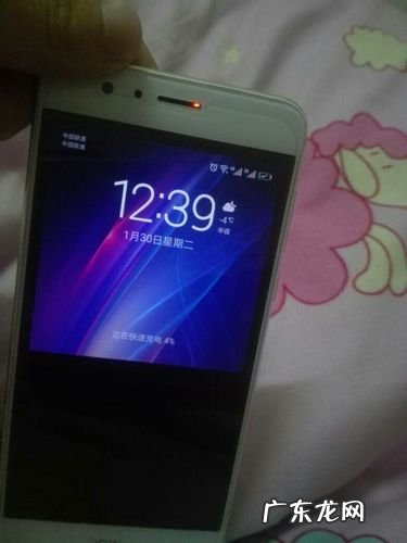 手机上的相机打开就黑屏怎么办 华为手机相机打开黑屏