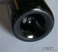 红酒瓶底部凹的越深代表什么,葡萄酒瓶底凹槽越深越好是真的